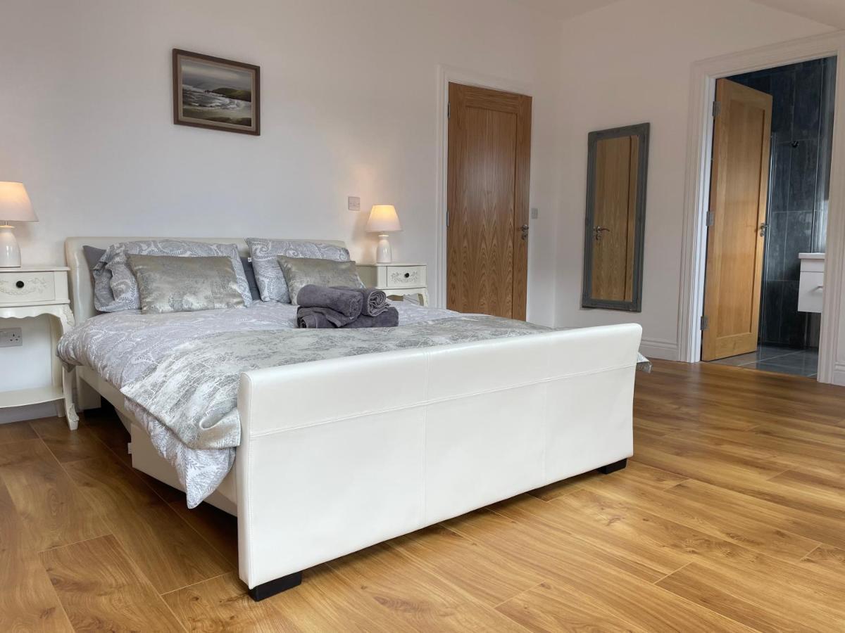 Lough Key Luxury Riverfront Apartment Cootehall Exterior foto