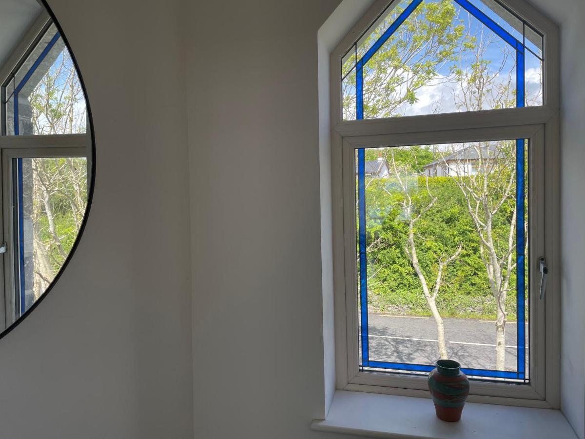 Lough Key Luxury Riverfront Apartment Cootehall Exterior foto