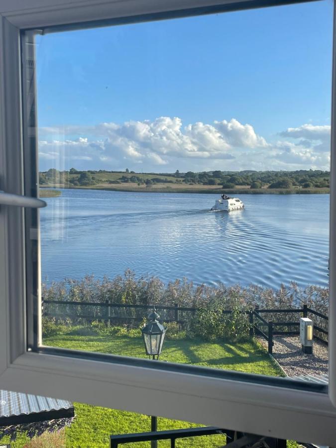 Lough Key Luxury Riverfront Apartment Cootehall Exterior foto