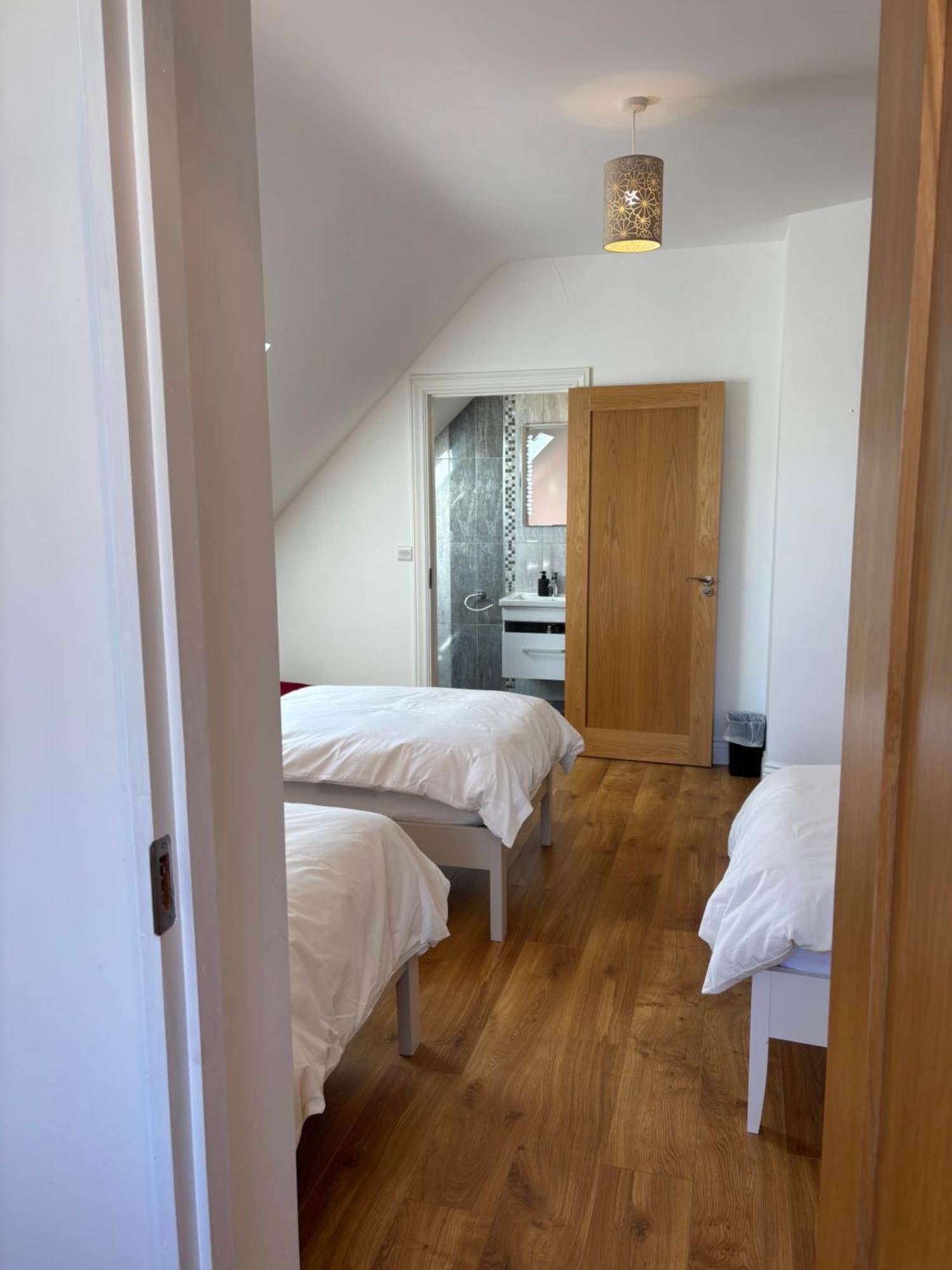 Lough Key Luxury Riverfront Apartment Cootehall Exterior foto